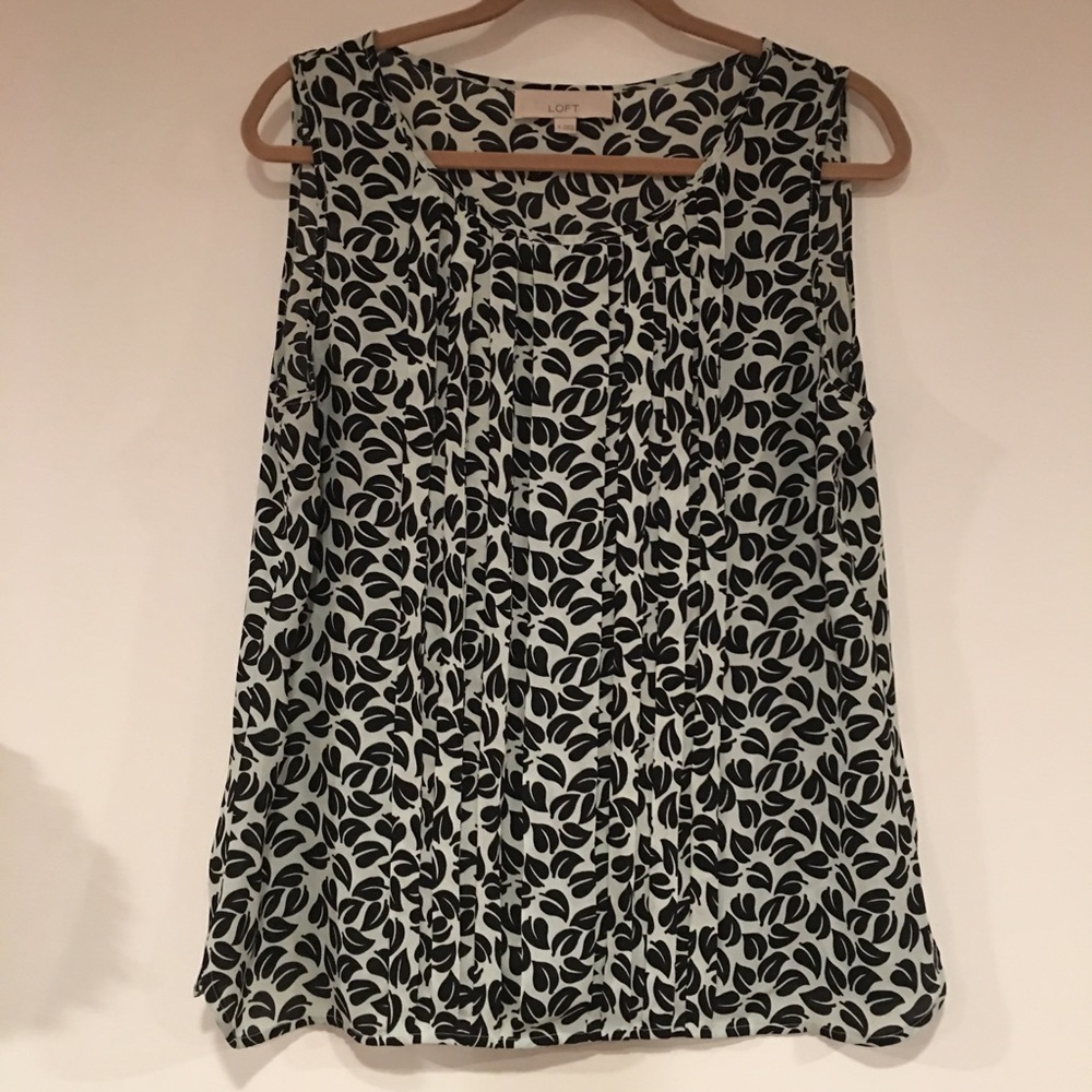 Loft sleeveless blouse